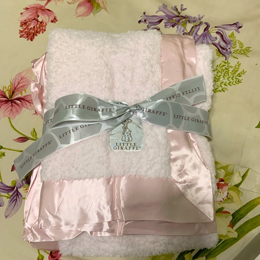 Little Giraffe Baby Blanket